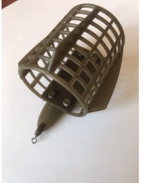 FEEDER plastic feeder