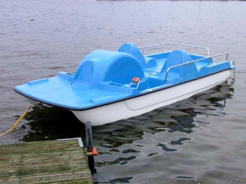 Water bike 4 - seater, model 400